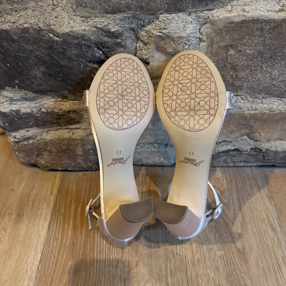 Jewel Badgley Mischka Jameson Sandal  Satin Embellished Women's Sz11 Price Firm!